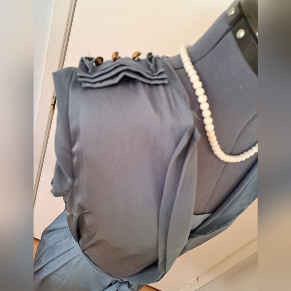 Dusky BLUE Tie Waist Shift Dress Silky Stylized Buttons Midi Love 21 Size SMALL - Picture 10 of 13